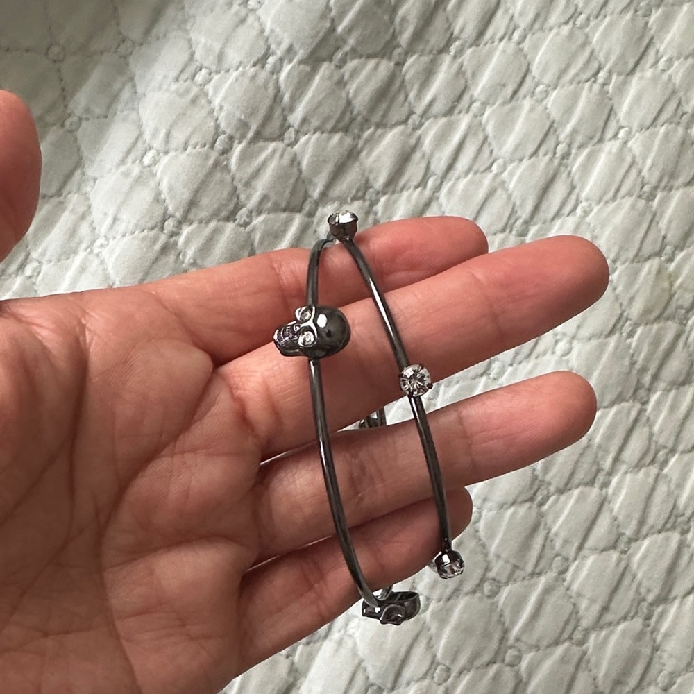 Skull bracelet